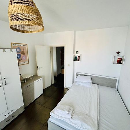 New Two Bedroom Apartment With Balcony Sofia Buitenkant foto
